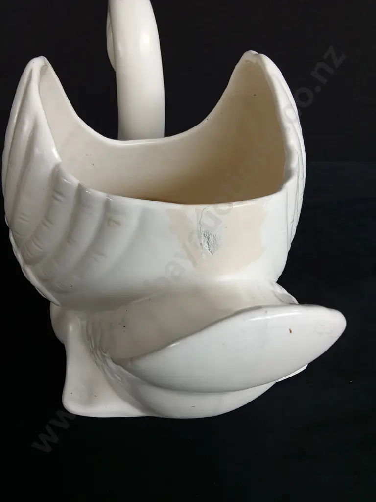 VINTAGE CROWN LYNN MALE SWAN VASE NUMBER 170 Image 1++