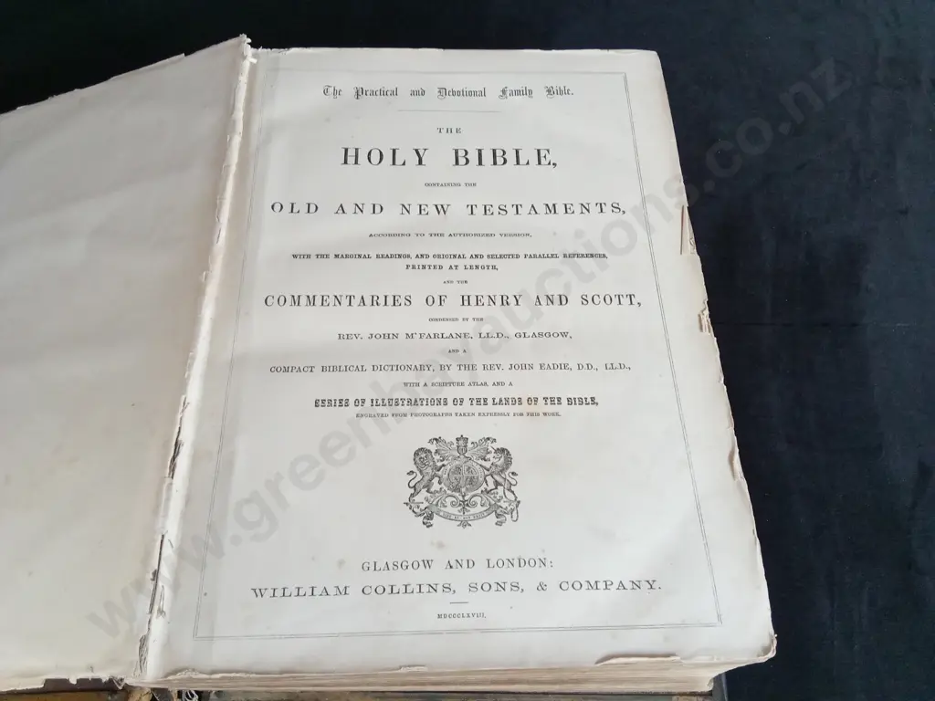 LATE 19TH CENTURY VICTORIAN ERA FAMILY BIBLE PUBLISHED BY WILLIAM COLLINS AND SONS Image 1++