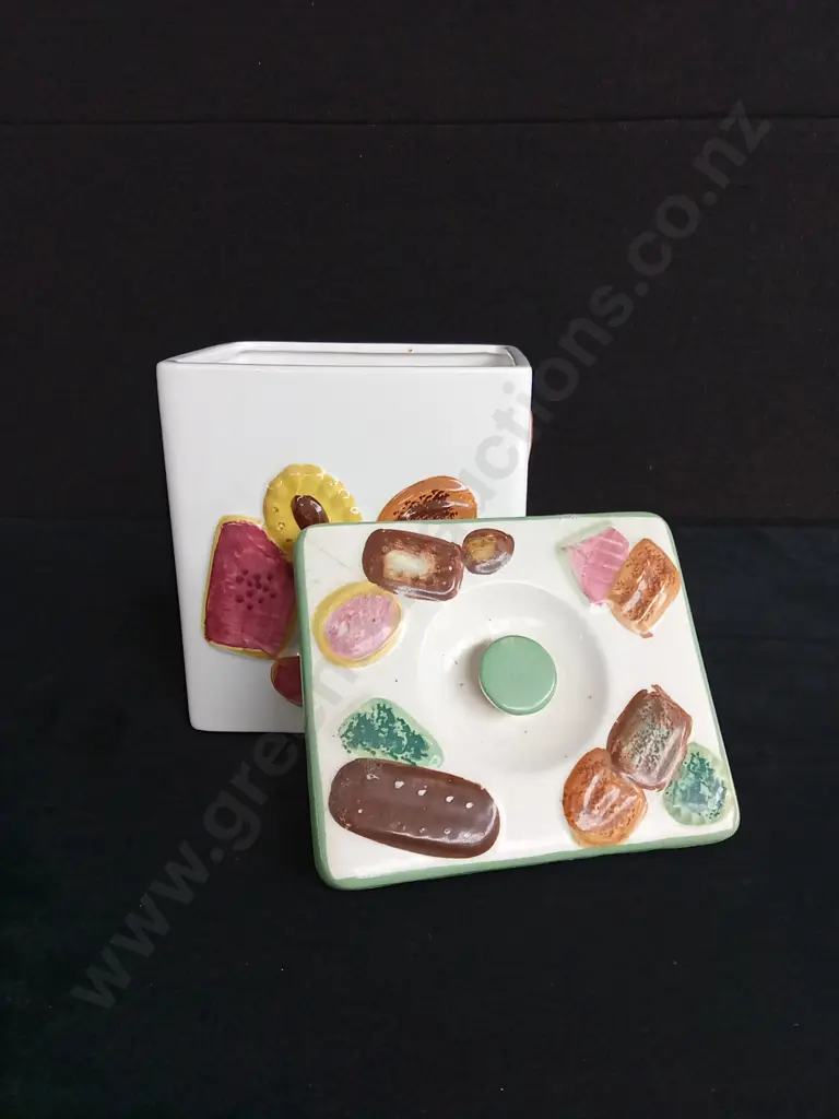 VINTAGE COOKIES ALL OVER CERAMIC COOKIE JAR Image 1++