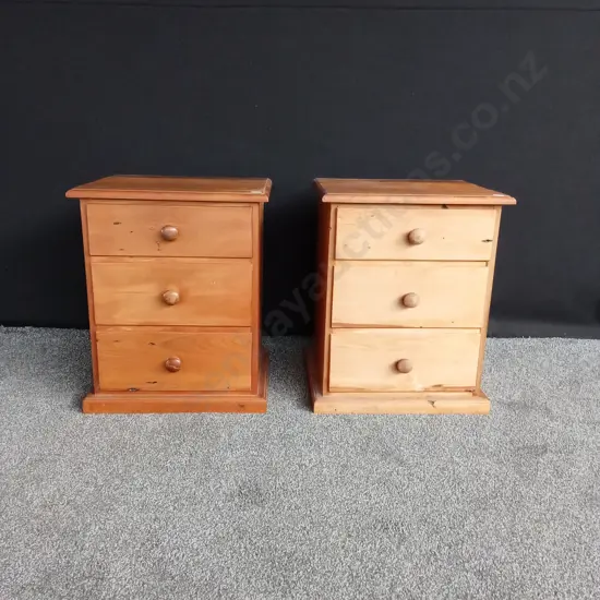 THREE DRAWER PINE WOOD BEDSIDE CABINETS  L 47 CM D 40CM H 58CM