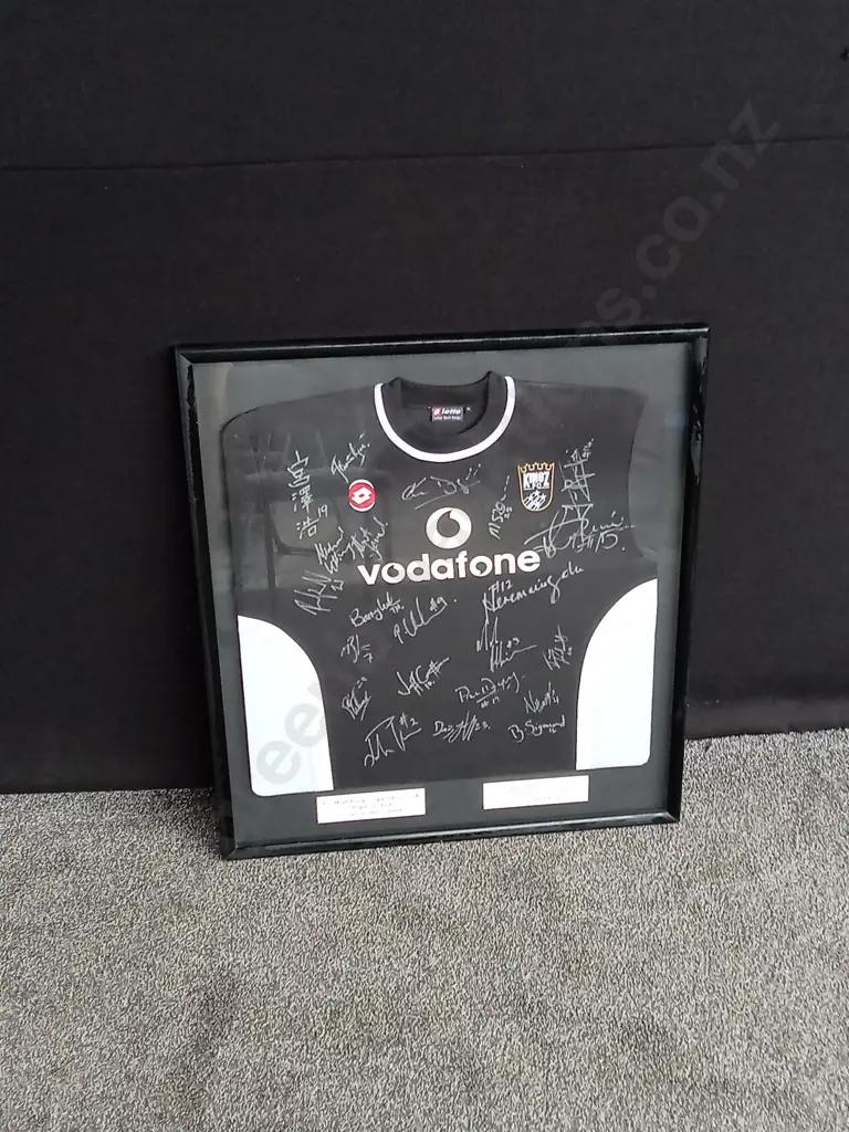 FRAMED SIGNED 2002/2003 FOOTBALL KINGZ SUPPORTERS CLUB REPLICA SHIRT Image 1++