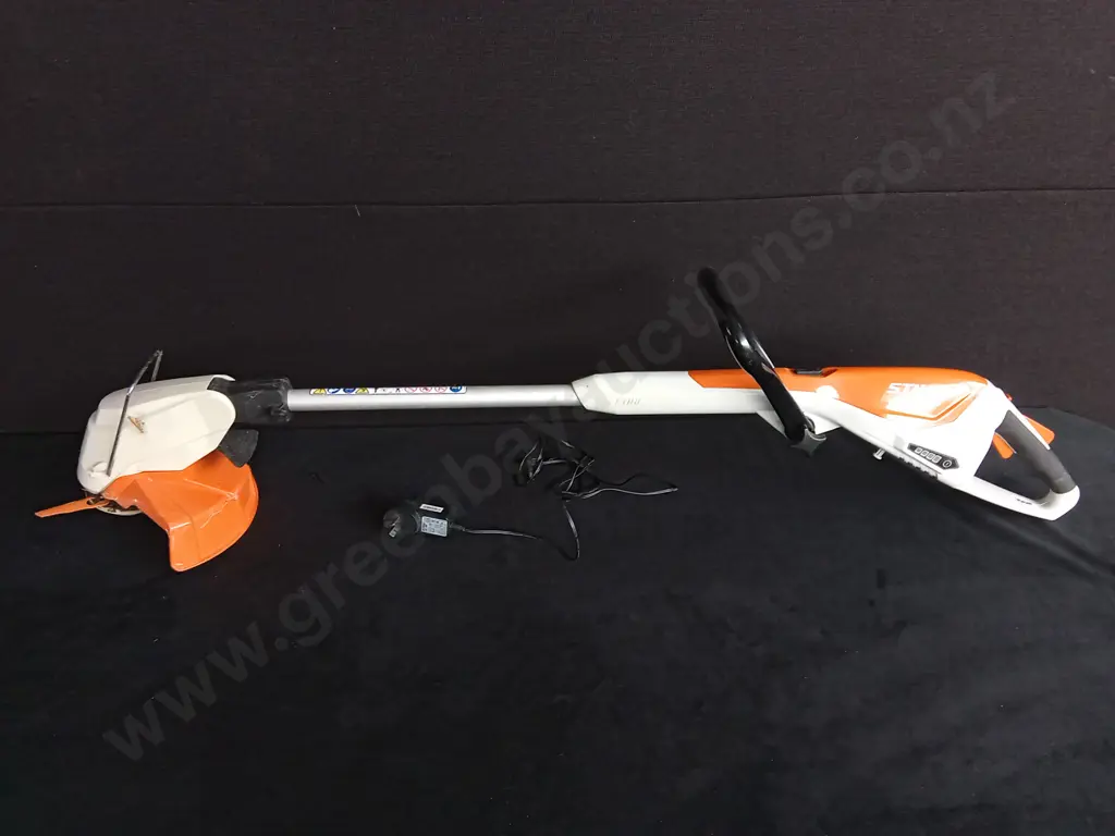 STIHL FSA 45 CORDLESS STRIMMER WITH CHARGER (TESTED WORKING) Image 1++