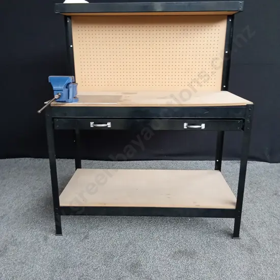 MULTIPURPOSE WORKSTATION