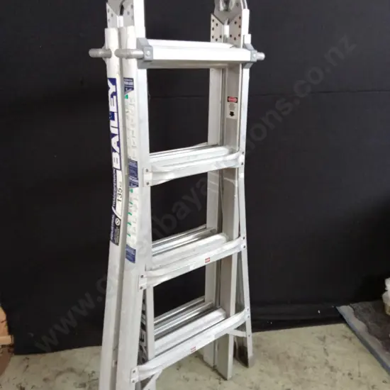 BAILEY TRADESPERSON MULTIFUNCTIONAL LADDER