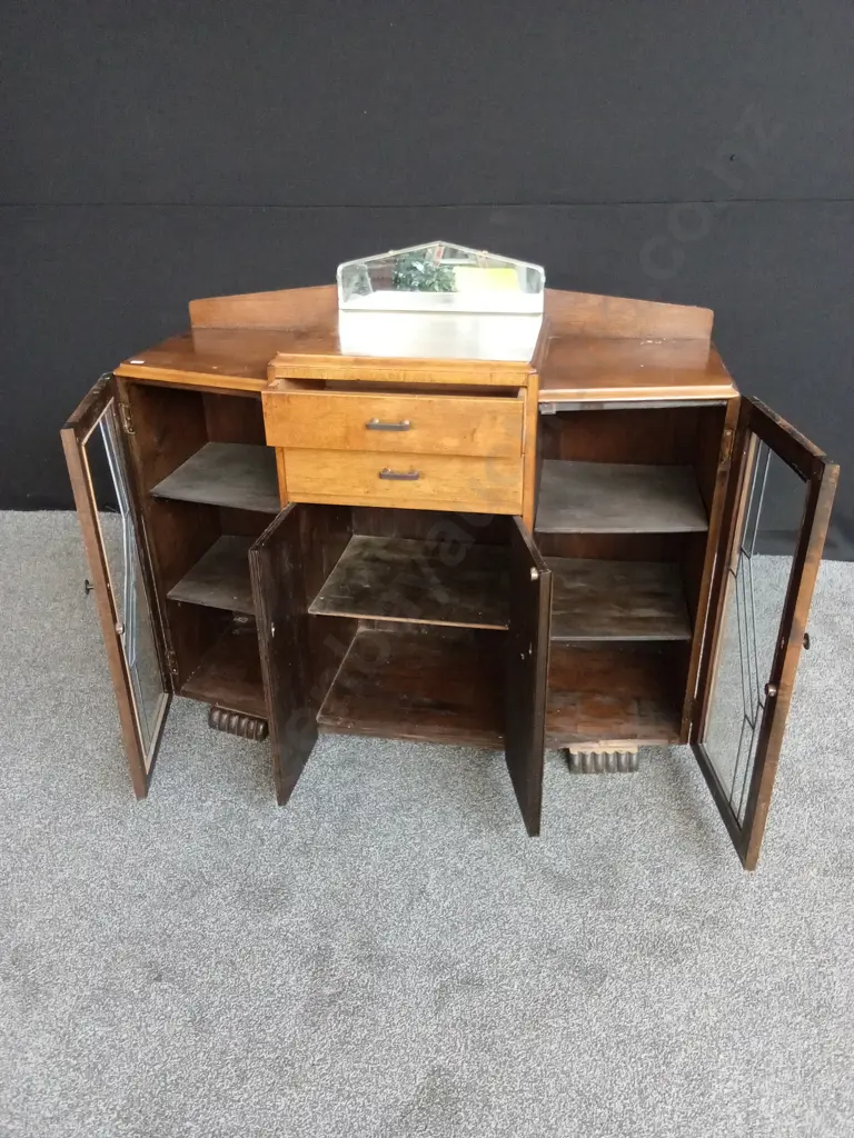 OAK ART DECO SIDEBOARD / CHINA CABINET (BROKEN GLASS PANEL) Image 1++