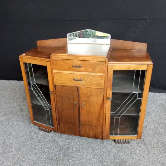 OAK ART DECO SIDEBOARD / CHINA CABINET (BROKEN GLASS PANEL)