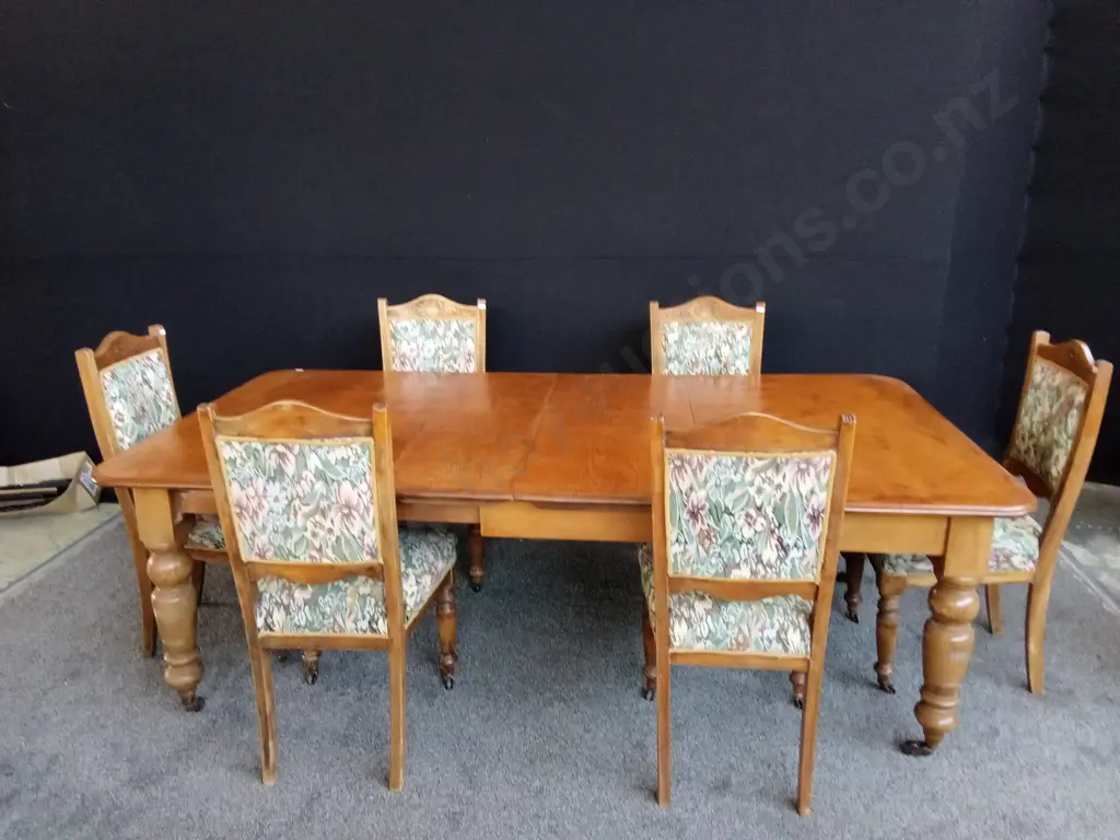 EXTENDABLE WOODEN DINING TABLE WITH A SPLIT-TOP MECHANISM WITH WINDING TOOL AND 6 CHAIRS L 1.6M W 1.4M EXTENDED Image 1++
