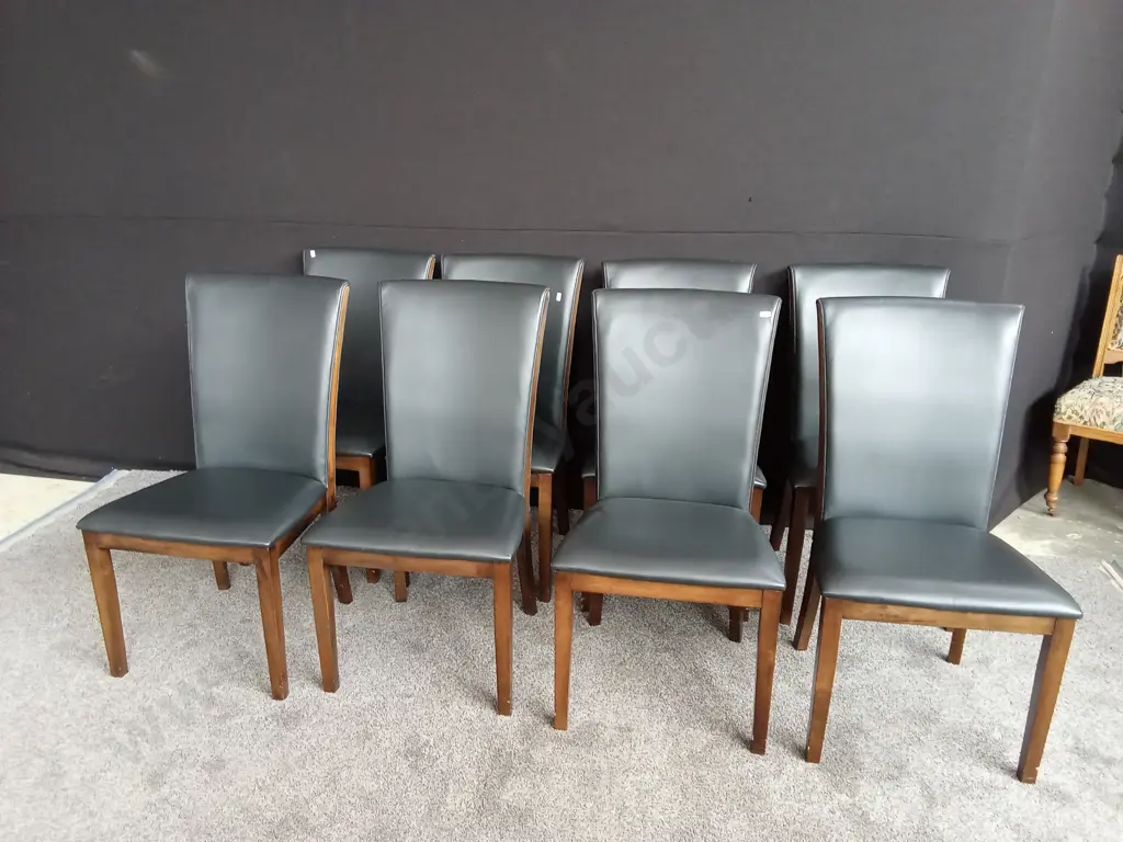 EXTENDABLE 8 SEATER TABLE WITH CHAIRS 1.50m X 1.50m extendable to 2.25m X 1.50m Image 1++