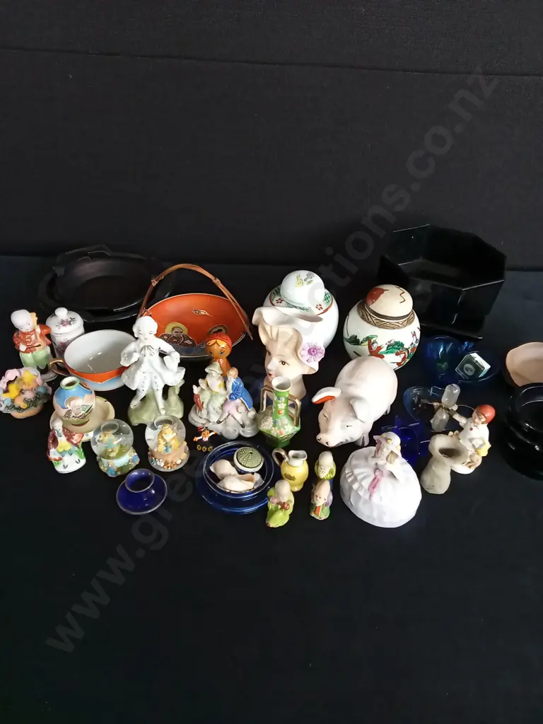 BOX OF ASSORTED ITEMS Image 1++