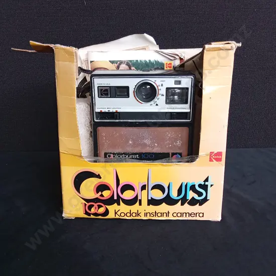 COLORBURST 100 KODAK INSTANT CAMERA