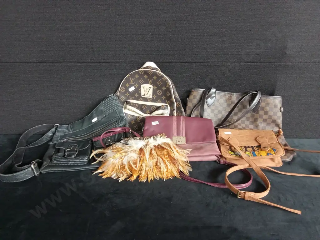 ASSORTED BAGS X 6 Image 1++