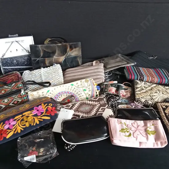 ASSORTED HANDBAGS