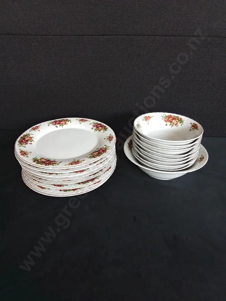 ENGLISH GARDEN DINNER PLATE AND BOWL 18 PIECE SET Image 1++
