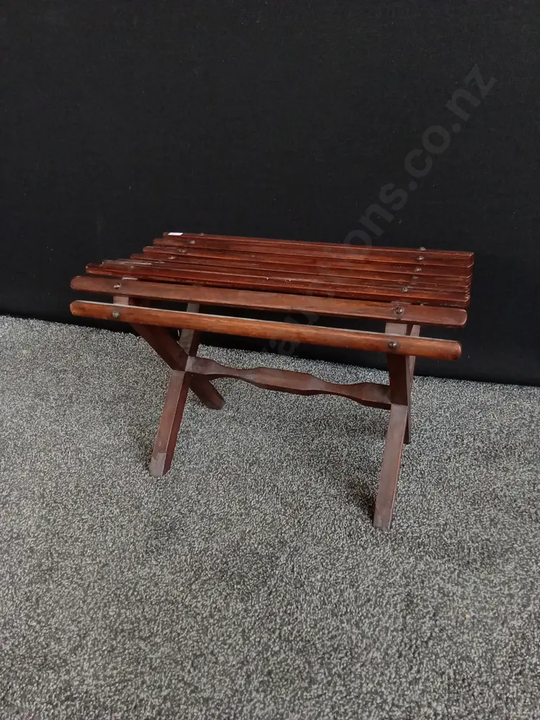 BROWN BAMBOO STEP STOOL Image 1++