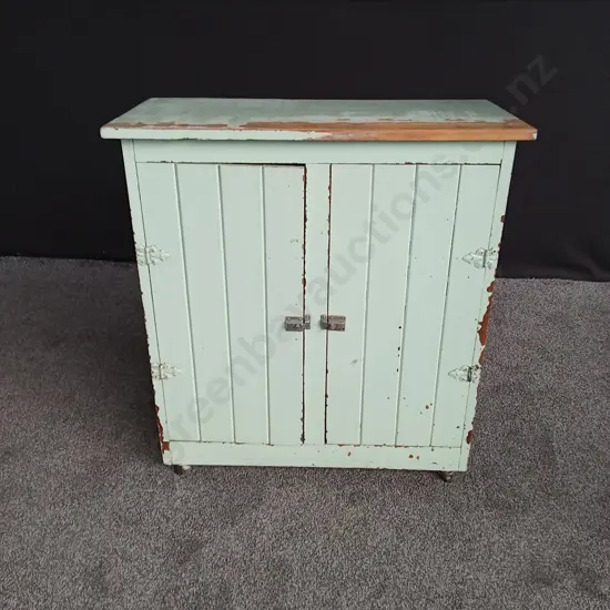 MINT GREEN PAINTED CUBOARD WITH 3 SHELVES L .815M D .395 H .865