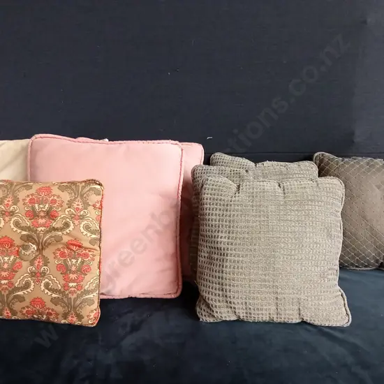 ASSORTED CUSHIONS X 8