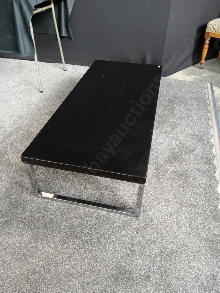 BLACK LACQUERED COFFEE TABLE WITH CHROME LEGS Image 1++