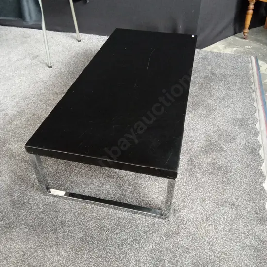 BLACK LACQUERED COFFEE TABLE WITH CHROME LEGS