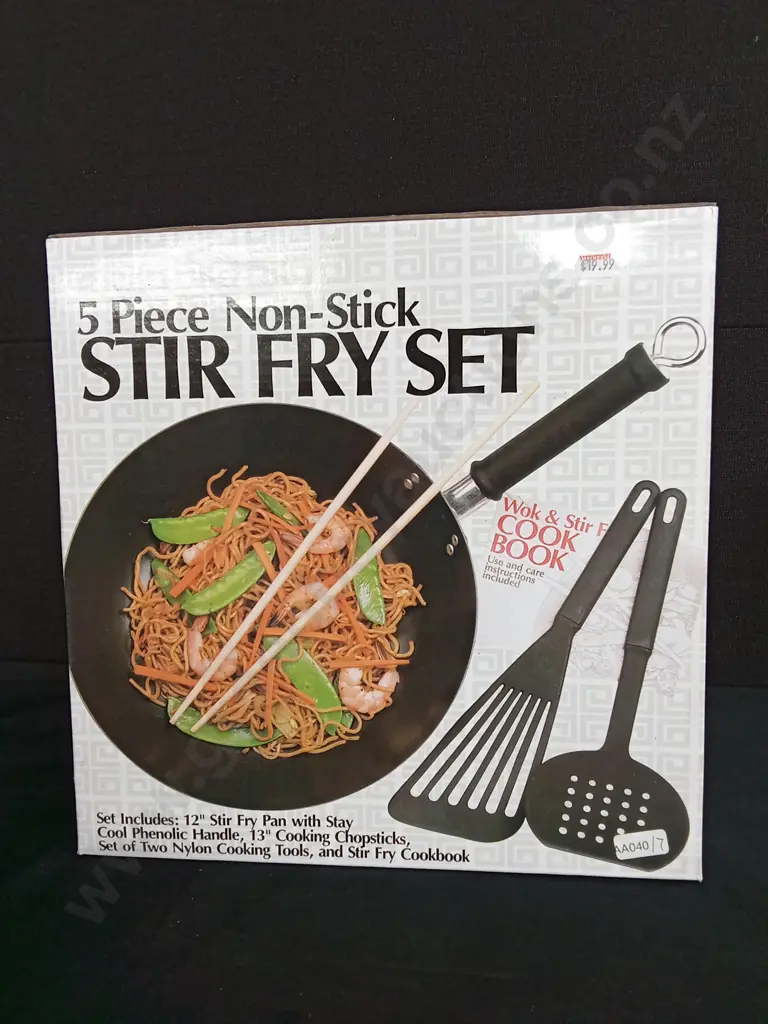 5 PIECE NON-STICK STIR FRY SET Image 1++