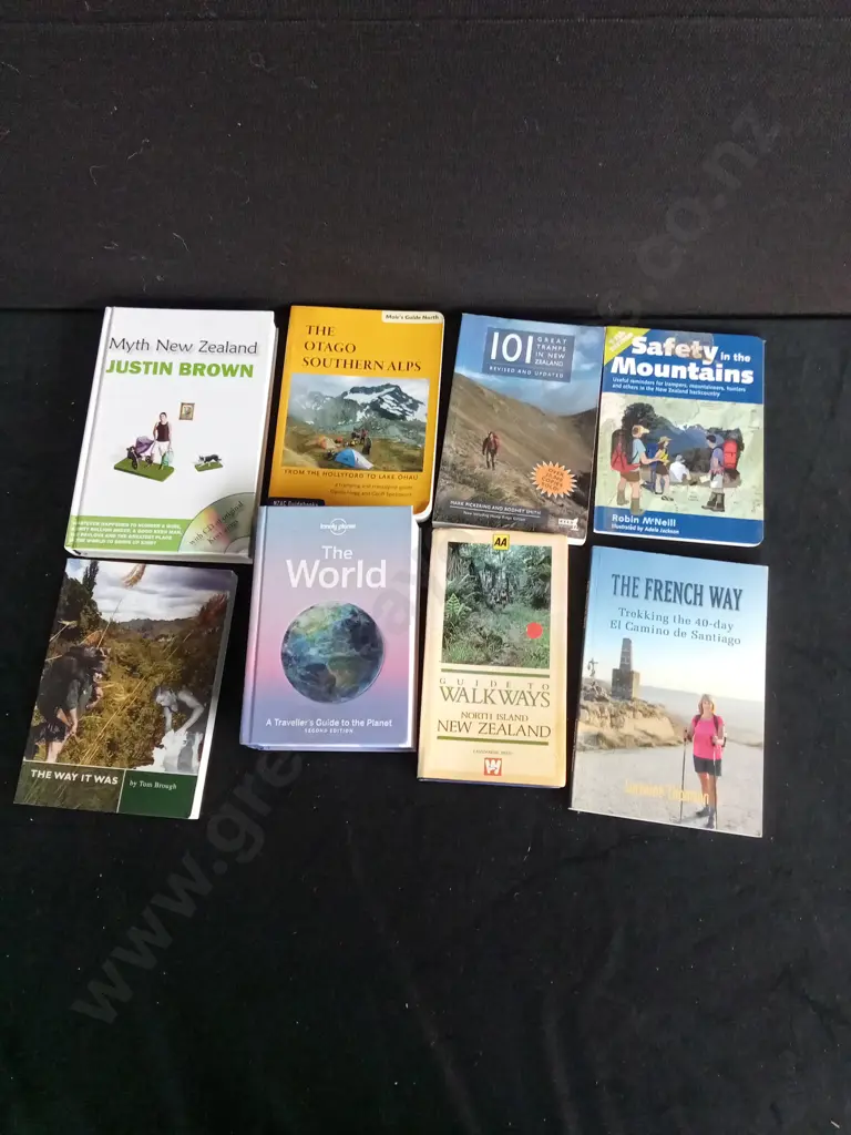 BOOKS NZ NATURE Image 1++