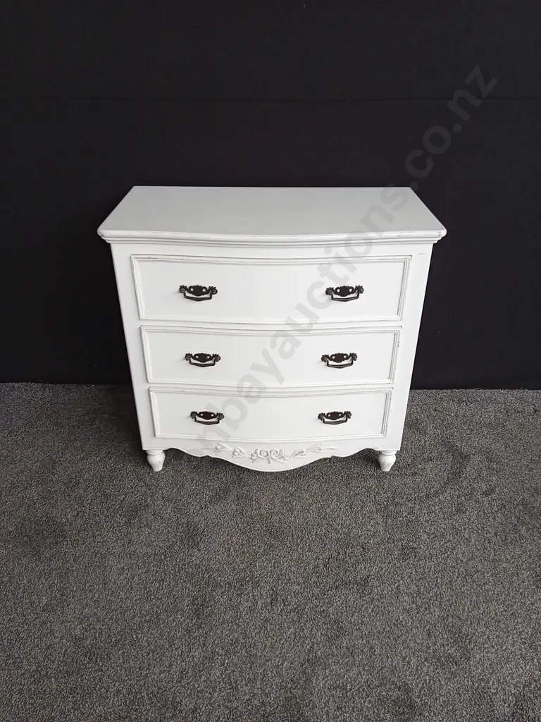 WHITE FRENCH PROVINCIAL STYLE 3 DRAWER CHEST OF DRAWERS H 83CCM X D 46CM L 87CM Image 1++