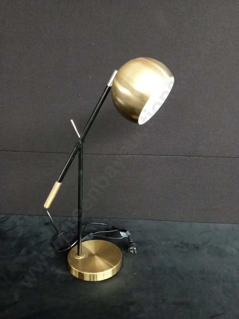 MID CENTURY STYLE TABLE LAMP - WORKING Image 1++