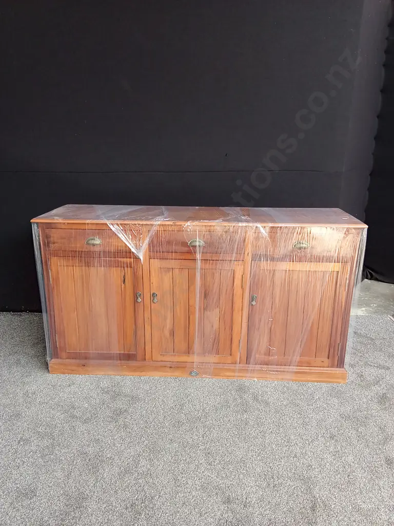 HUTCH DRESSER WITH REMOVABLE TOP -  L 1.68M D .49M H 1.98M Image 1++
