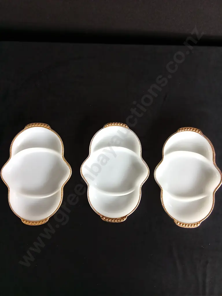 FIRE KING ANCHOR HOCKING WHITE MILK GLASS PLATTERS X 10 Image 1++