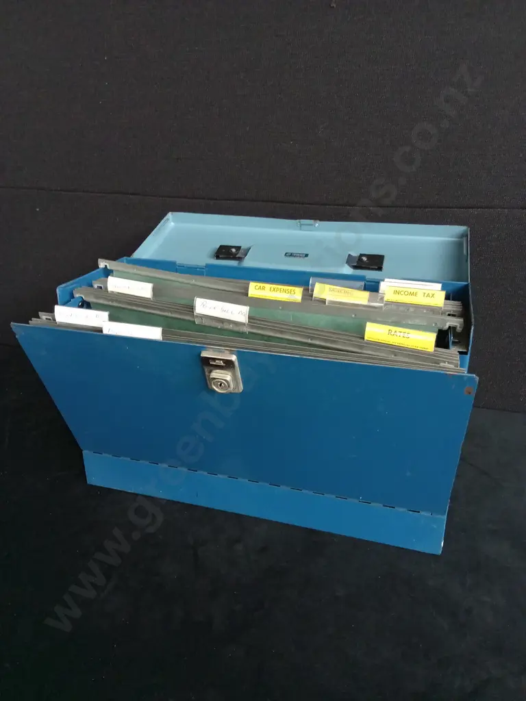VINTAGE BLUE METAL FILE BOX Image 1++