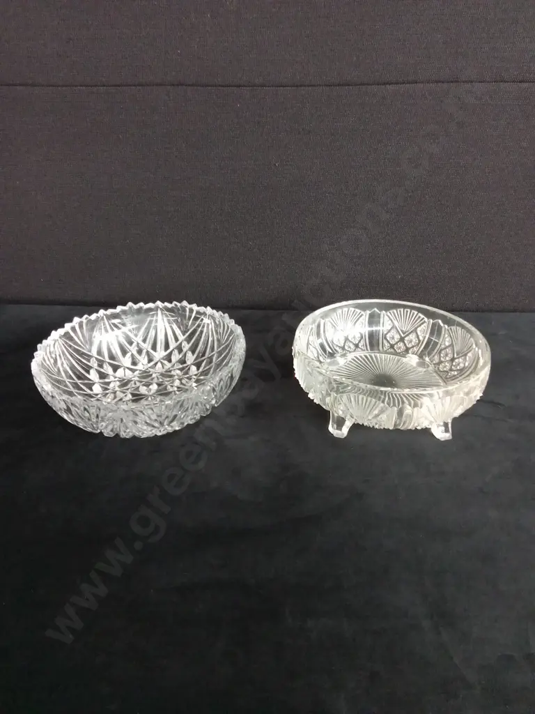 ASSORTED GLASS PLATTERS AND BOWLS Image 1++