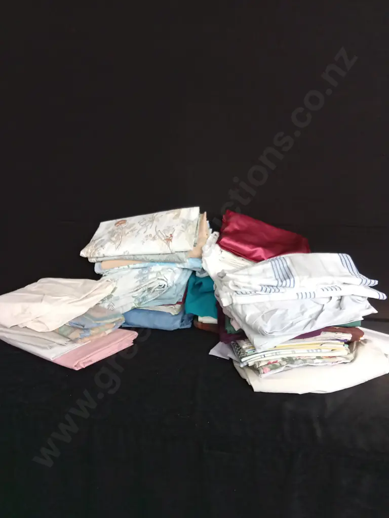 ASSORTED LINEN Image 1++