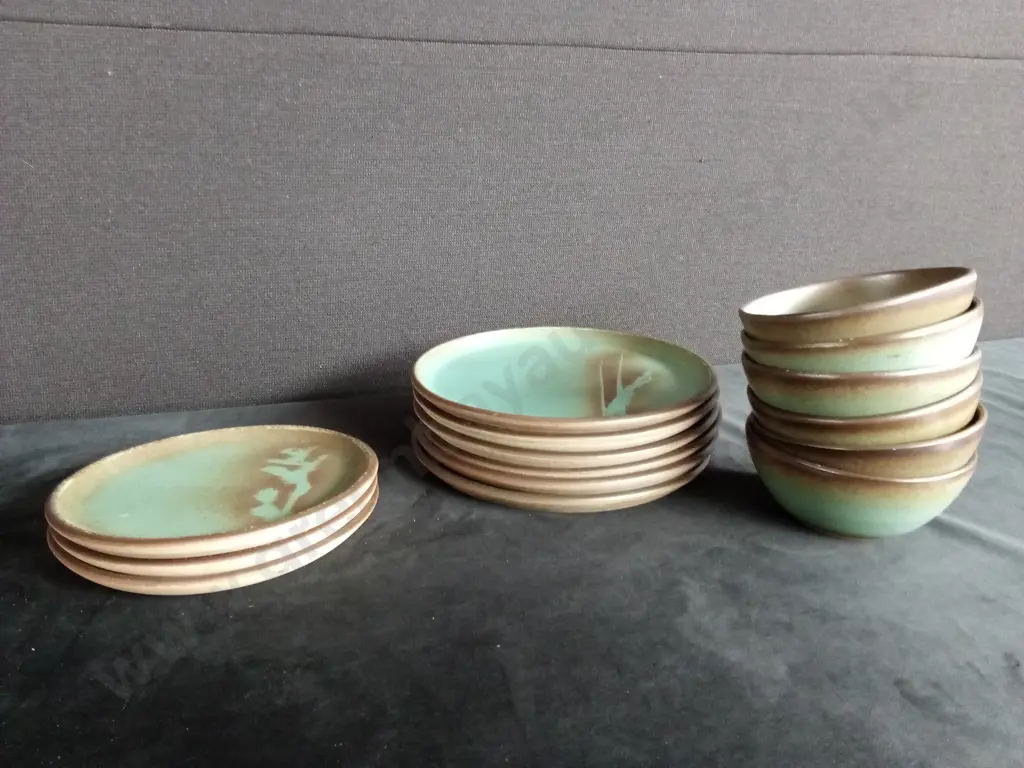 HANDMADE CERAMIC PLATE AND BOWL SET Image 1++