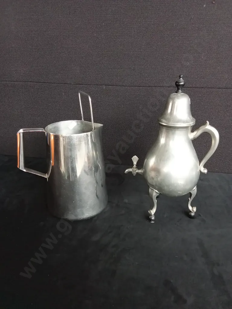 VINTAGE PLATED SILVER COFFEE MAKER A JUG AND AN ORANGE VASE Image 1++