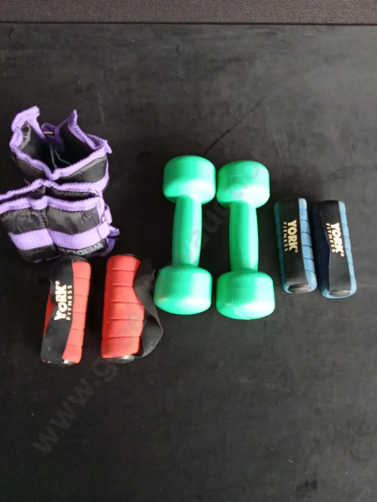 HAND WEIGHTS Image 1++