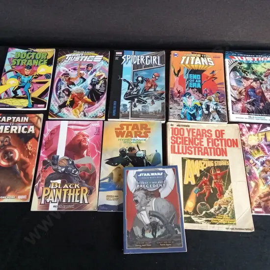 COLLECTION OF COMIC BOOKS X 11