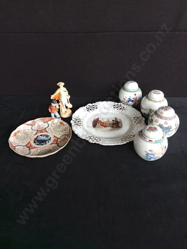 ASSORTED PLATES GINGER JARS AND FIGURINES Image 1++
