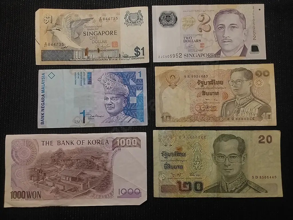 6 X BANK NOTES SINGAPORE $1 &  $2, MALAYSIAN 1 RINGIT, KOREAN 1000 WON & THAI  10 & 20 BHAT Image 1++