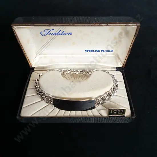 TRADITION STERLING SILVER PLAQUE BRACELET