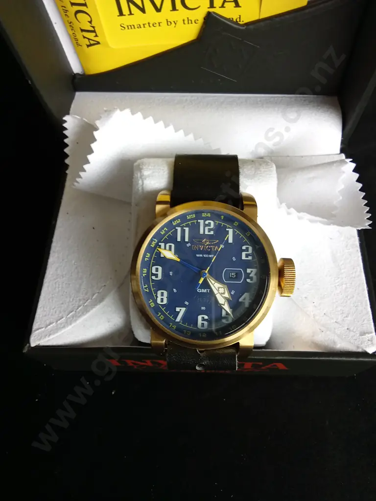 INVICTA SIGNATURE COLLECTION WATCH Image 1++