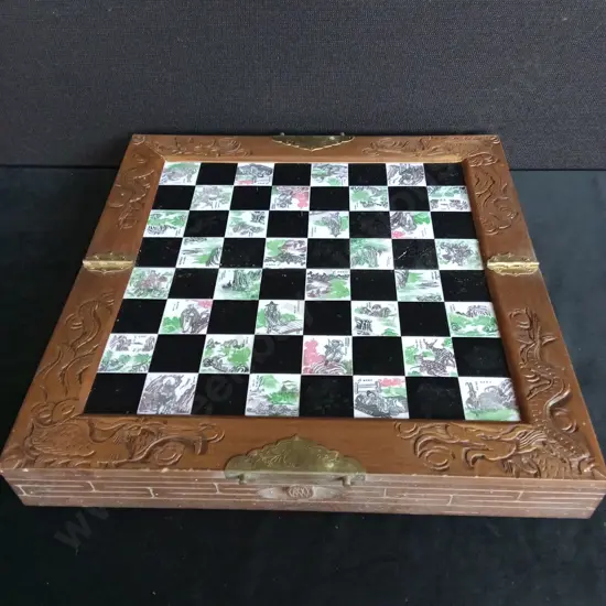 VINTAGE ASIAN THEME CHESS SET