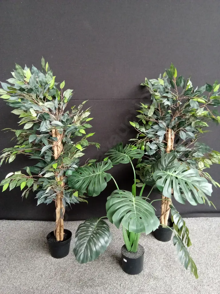 ARTIFICIAL POTTED PLANTS X 3 Image 1++