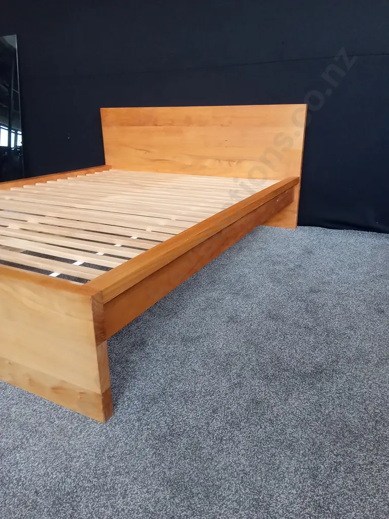 QUEEN SIZE SOLID TIMBER BEDFRAME WITH WOODEN SLATS W1.66M L2.11M HEADBOARD 81CM HIGH Image 1++