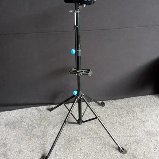 WORKSTAND FOR FIXING PUSH BIKES TOP CLAMP APPROX 1.45M HIGH