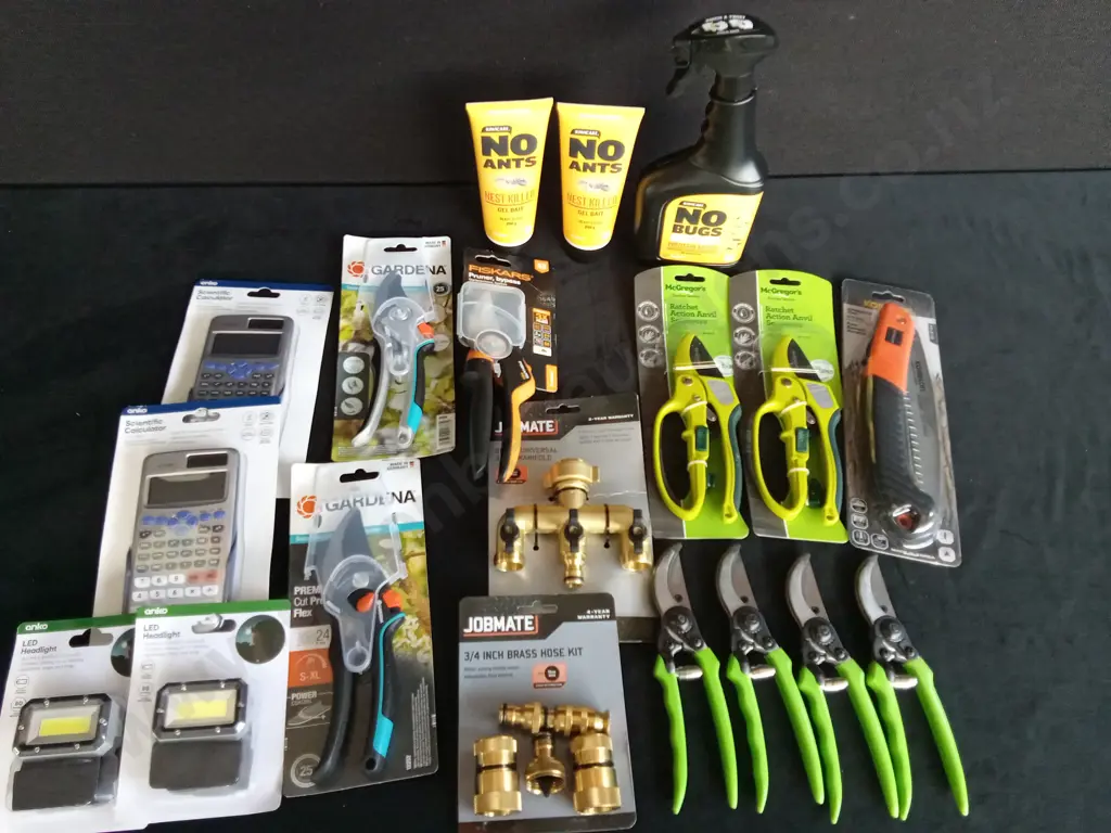 GARDEN TOOLS/SUPPLIES Image 1++