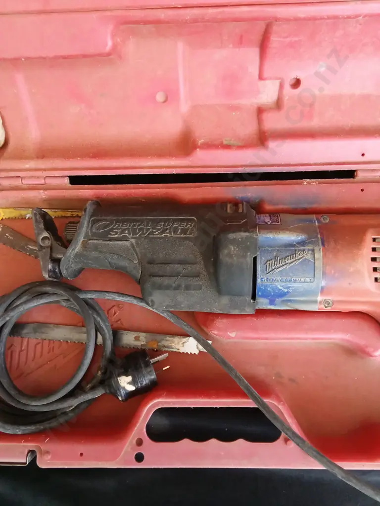 MILWAUKEE CORDED ORBITAL SUPER SAWSALL IN CASE TESTED WORKING Image 1++