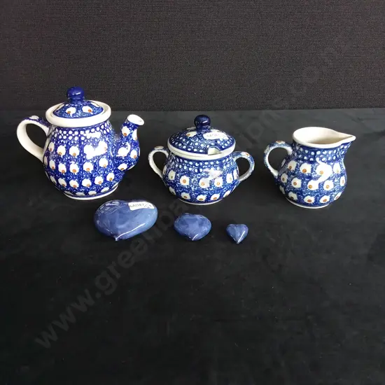 BOLESLAWIEC POLISH POTTERY TEAPOT SUGAR POT AND MILK JUG WITH 3 CERAMIC HEARTS