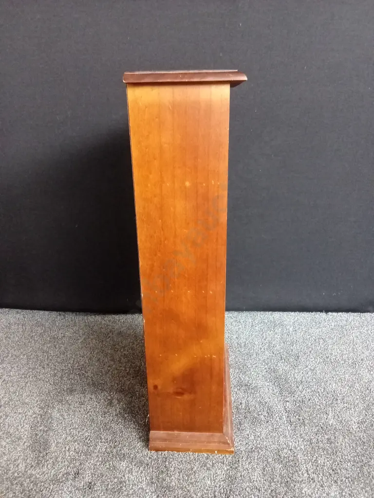 VINTAGE WOODEN DISPLAY SHELF Image 1++