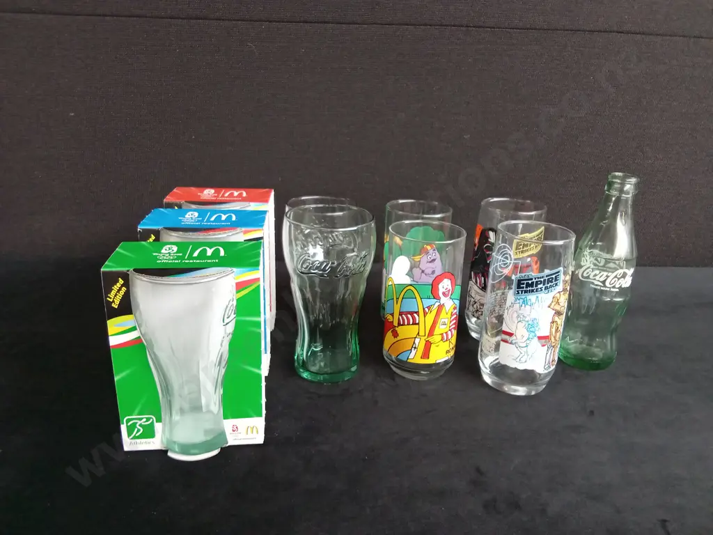 COLLECTION OF VINTAGE MCDONALD'S AND COKE GLASSES Image 1++