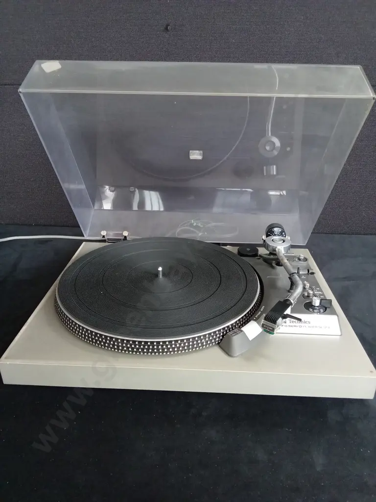 TECHNICS F.G.SERVO PLAYER SL-23 RECORD PLAYER WORKING Image 1++