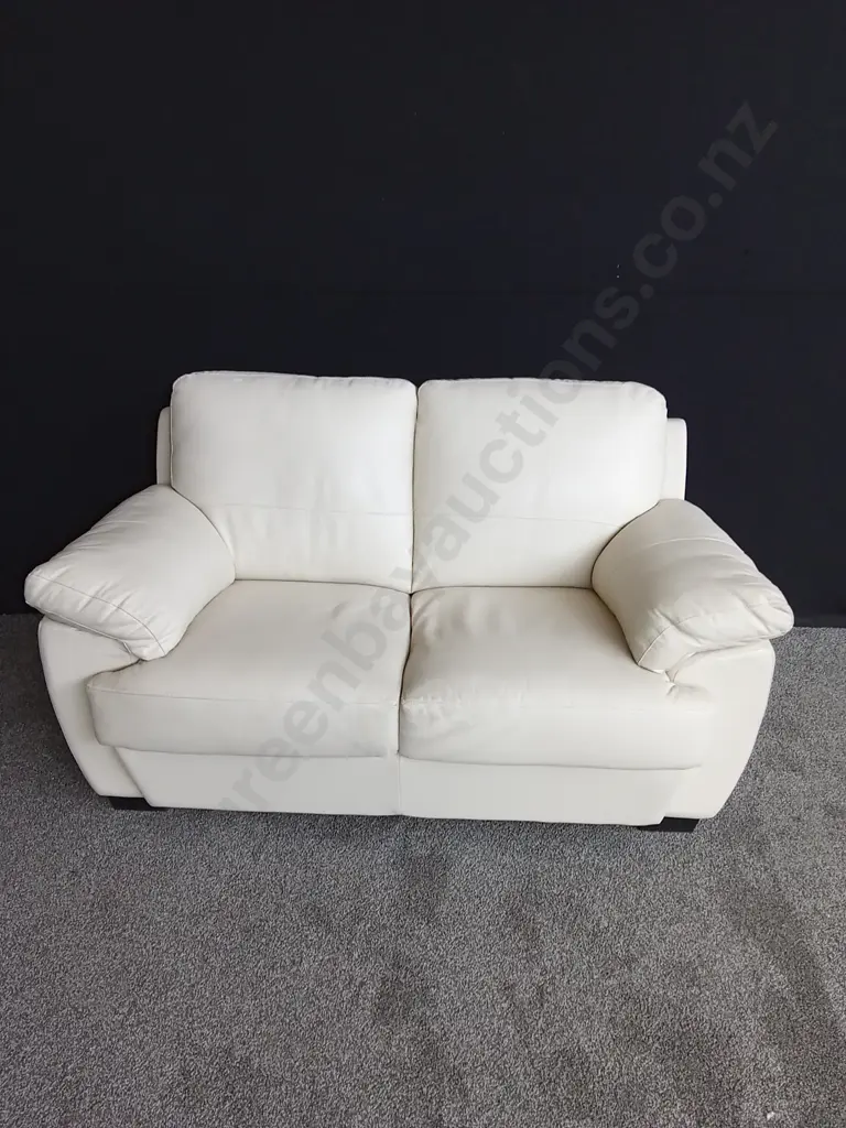 CREAM LEATHER COUCH SET Image 1++
